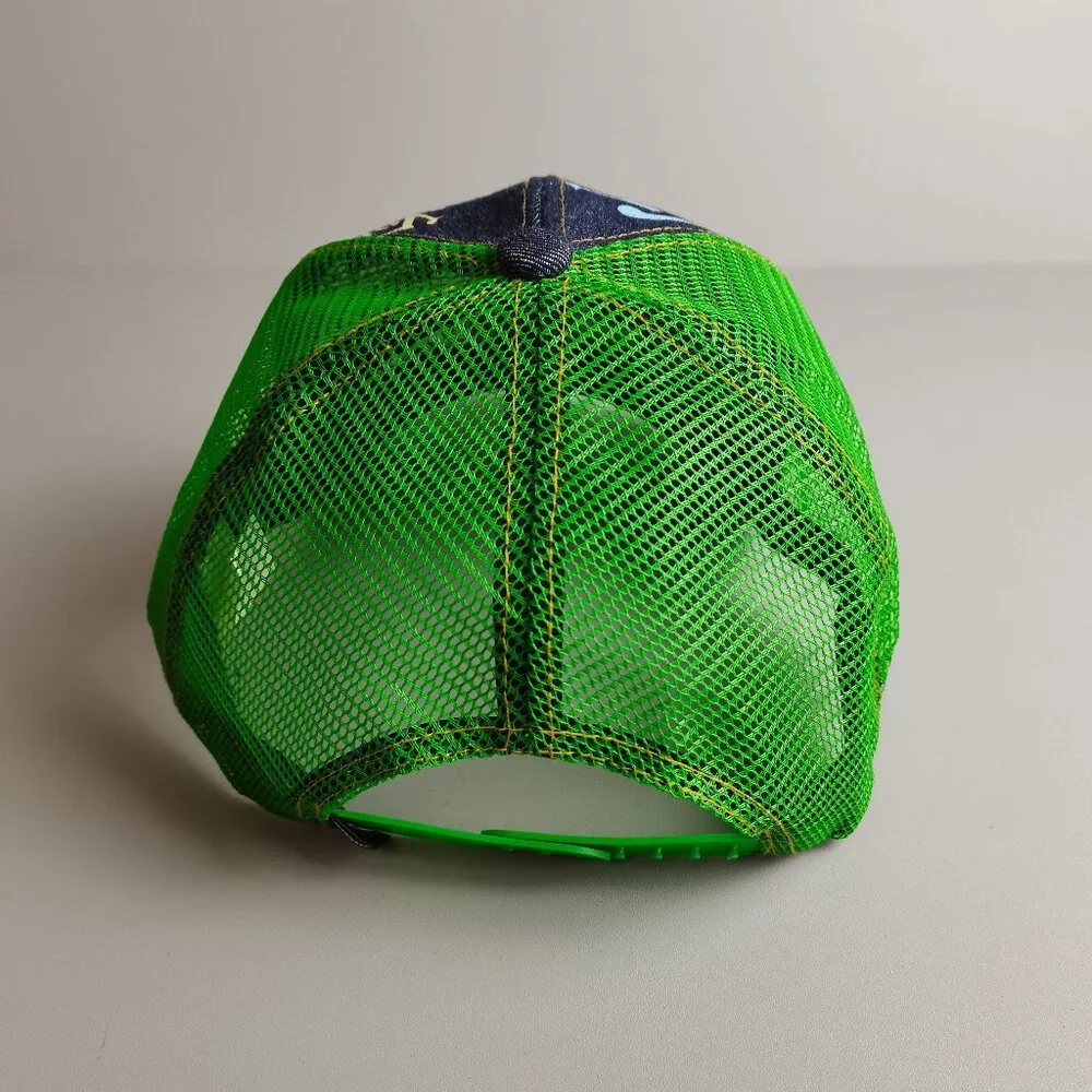 Almost new Von Dutch women's stylish trucker hat - Picture 6 of 6